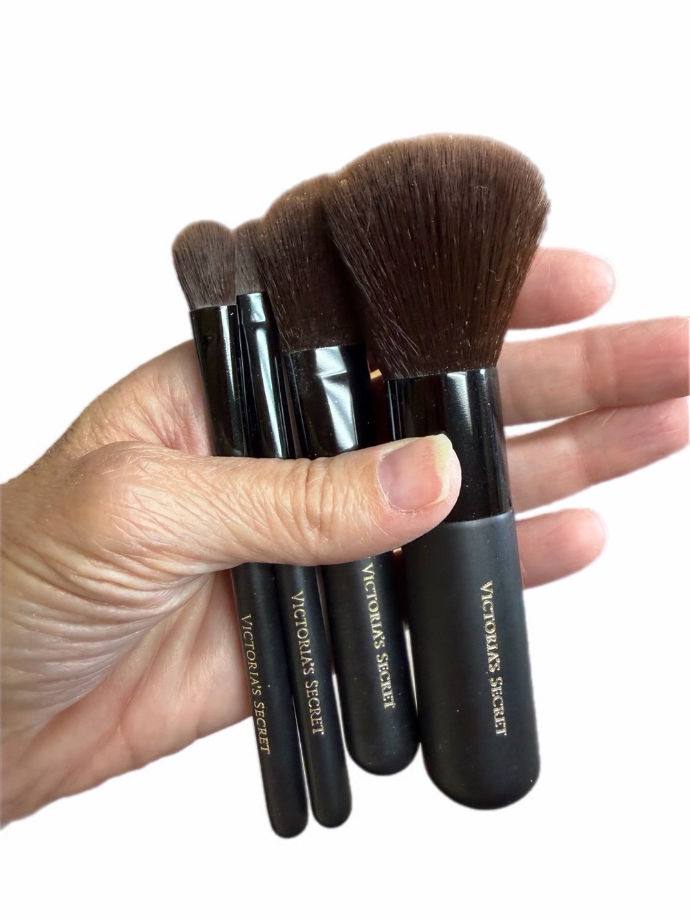 Victoria’s Secret brushes